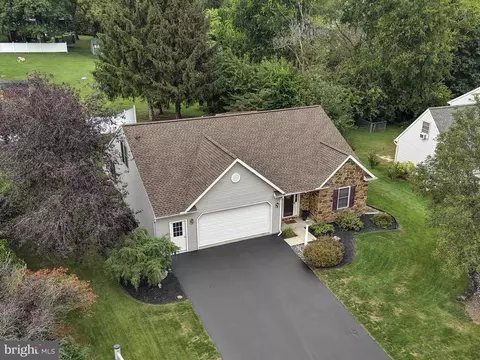 21 Silver Creek Rd, Lititz, PA 17543 photo 2