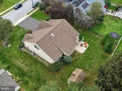21 Silver Creek Rd, Lititz, PA 17543 photo 3