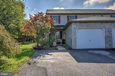 51 Evans Dr, Quarryville, PA 17566