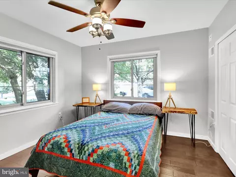 Bedroom - 117 W Oregon Rd, Lititz, PA 17543 photo 3 of 5
