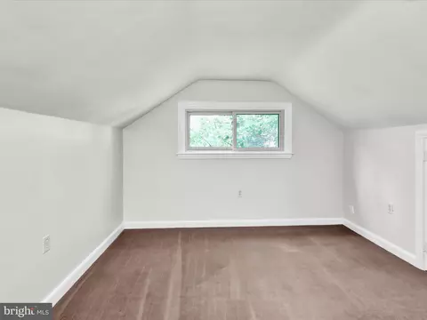 Bedroom - 117 W Oregon Rd, Lititz, PA 17543 photo 5 of 5