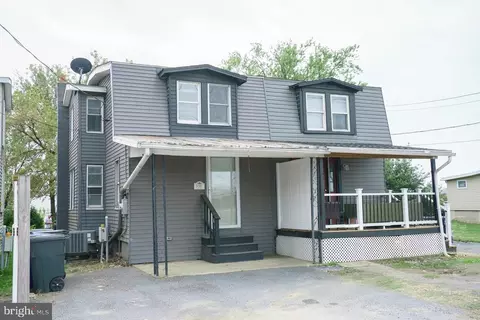950 W Main St, New Holland, PA 17557
