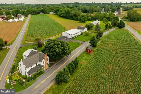 176 Middle Creek Rd # A, Lititz, PA 17543