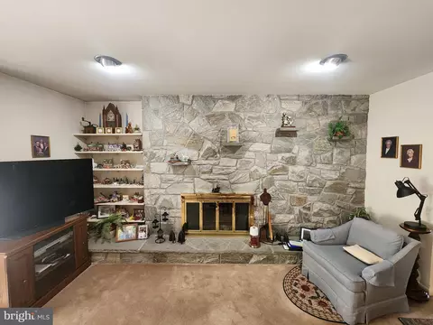 Living - 1680 Clear Spring Rd, Mount Joy, PA 17552 photo 5 of 5
