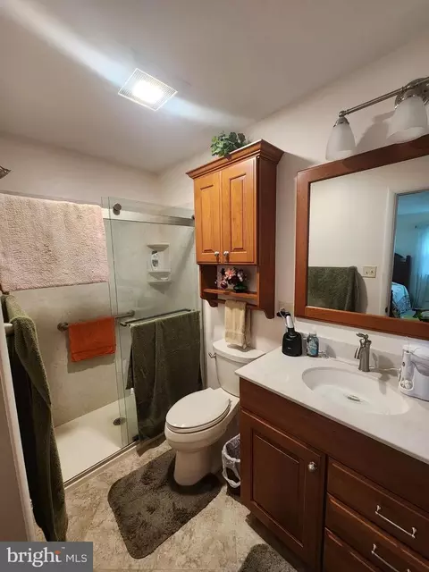 Bath - 1680 Clear Spring Rd, Mount Joy, PA 17552 photo 4 of 5