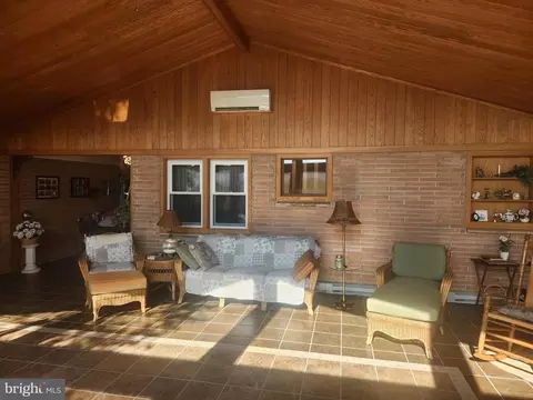Exterior - 1680 Clear Spring Rd, Mount Joy, PA 17552 photo 5 of 17