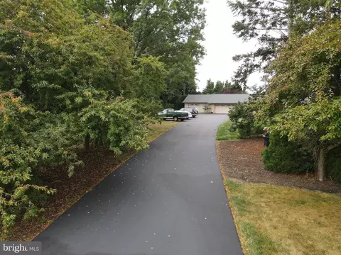 Exterior - 1680 Clear Spring Rd, Mount Joy, PA 17552 photo 15 of 17