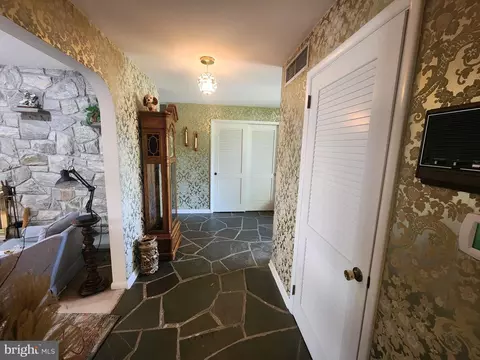Entry Way - 1680 Clear Spring Rd, Mount Joy, PA 17552 photo 6 of 12