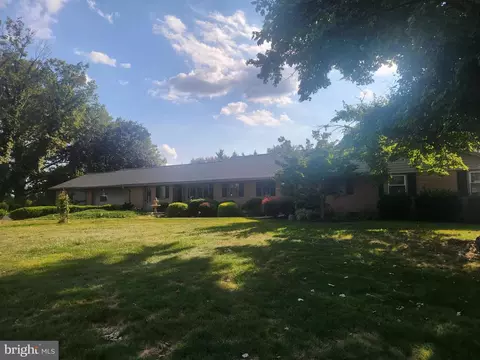 Exterior - 1680 Clear Spring Rd, Mount Joy, PA 17552 photo 6 of 17