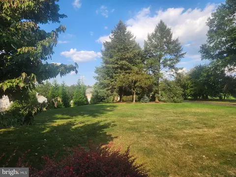 Exterior - 1680 Clear Spring Rd, Mount Joy, PA 17552 photo 10 of 17