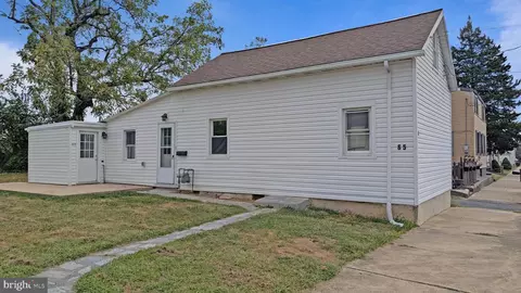65 W Donegal St, Mount Joy, PA 17552
