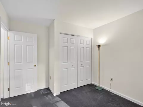 Bedroom - 427 Crosswinds Dr, Lititz, PA 17543 photo 6 of 7