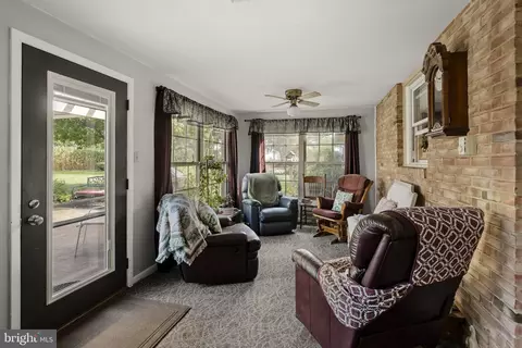Exterior - 671 Snyder Hill Rd, Lititz, PA 17543 photo 9 of 11
