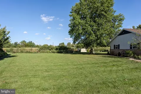 Exterior - 671 Snyder Hill Rd, Lititz, PA 17543 photo 3 of 11