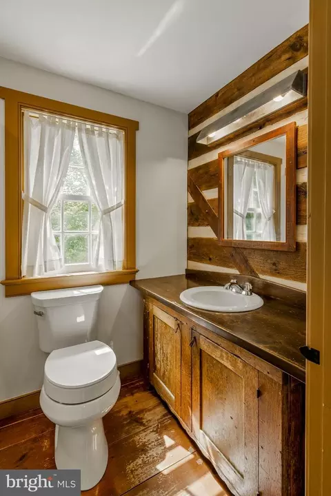 Bath - 2143 Bald Eagle Rd, Drumore, PA 17518 photo 1 of 4