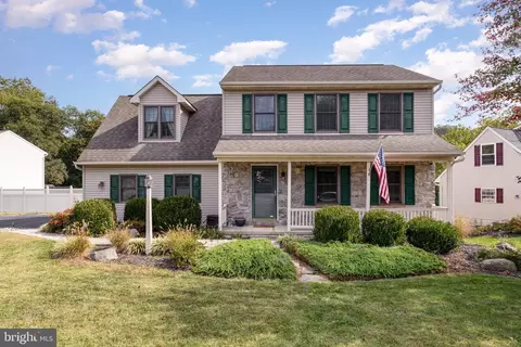 82 Gard Ct, Columbia, PA 17512