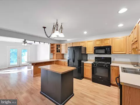 70 Pebble Creek Dr, Lititz, PA 17543 photo 9