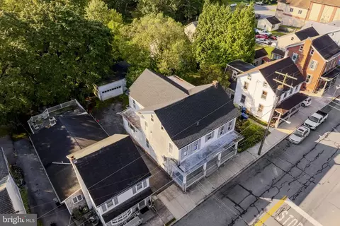 93 E Main St, Adamstown, PA 19501