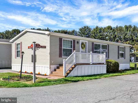 27 Jere Rd, Gordonville, PA 17529