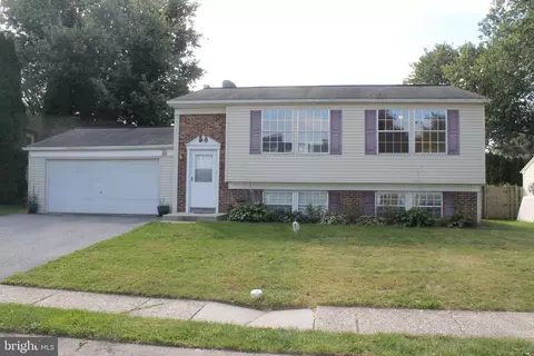 168 Tanglewood Ln, Lancaster, PA 17601