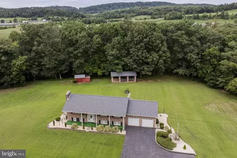 585 N Ridge Rd, Reinholds, PA 17569