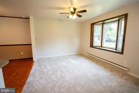 8 Sherri Ln, Lititz, PA 17543 photo 10
