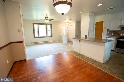 8 Sherri Ln, Lititz, PA 17543 photo 13