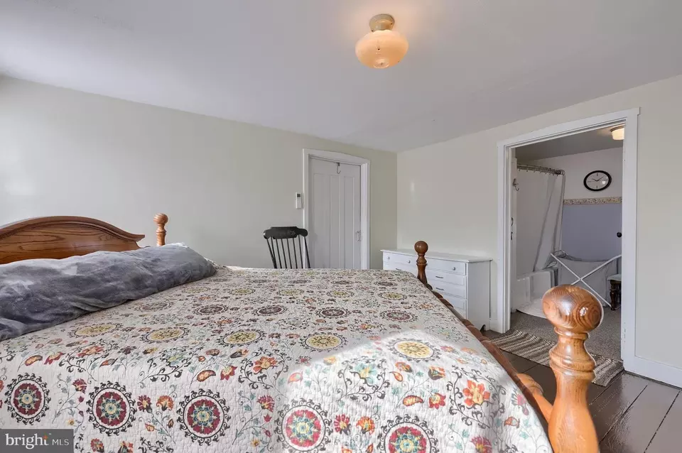 Bedroom - 618 Owl Hill Rd, Lititz, PA 17543 photo 3 of 3