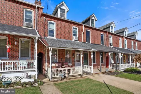 627 4th St, Lancaster, PA 17603