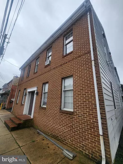 108 S 110 S Main St, Manheim, PA 17545