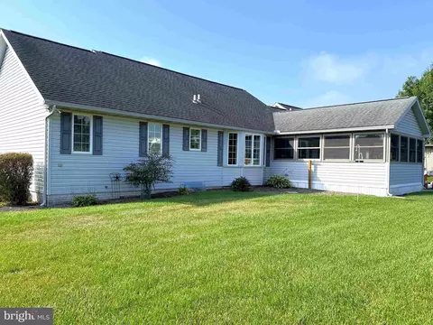 Exterior - 5 Kurtz Dr, Lititz, PA 17543 photo 7 of 8