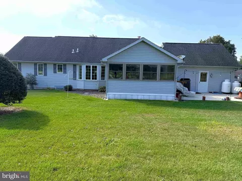 Exterior - 5 Kurtz Dr, Lititz, PA 17543 photo 8 of 8