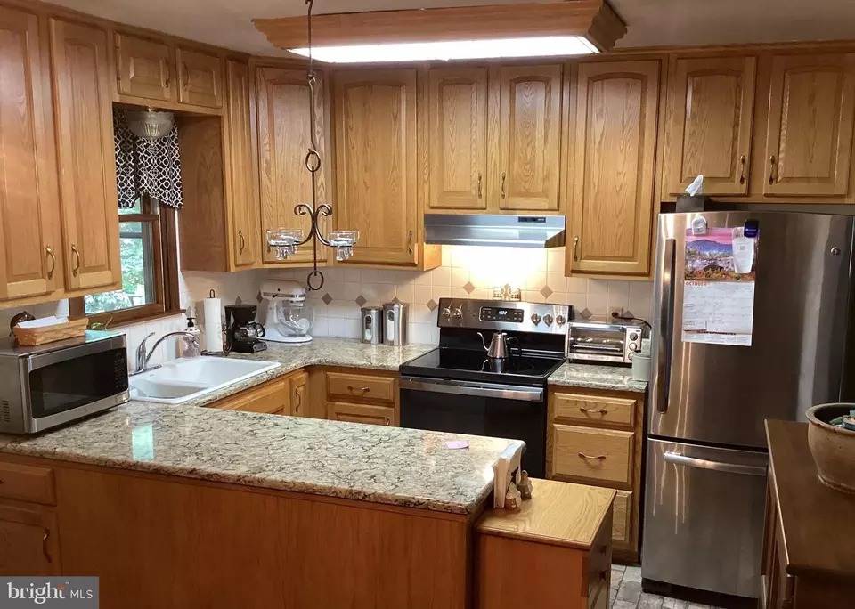  1318 Habecker Rd, Columbia, PA 17512 photo 3