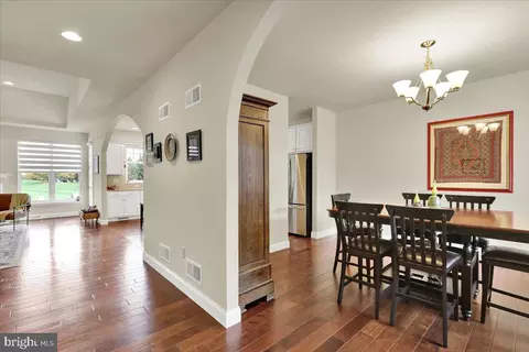 648 Dorset St, Lititz, PA 17543 photo 5