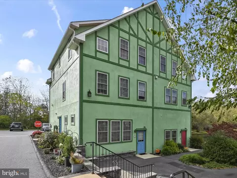 43 Bissenden Way, Reinholds, PA 17569