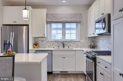 Kitchen - 600 Allegiance Dr, Lititz, PA 17543 photo 1 of 3
