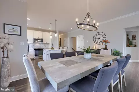 Dining - 600 Allegiance Dr, Lititz, PA 17543 photo 3 of 5