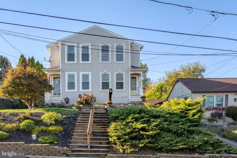 1229 Saint Joseph St, Lancaster, PA 17603
