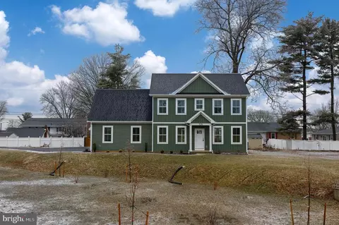 520 Woodcrest Ave, Lititz, PA 17543 photo 3