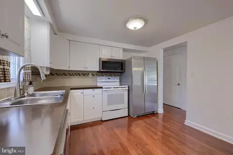 Kitchen - 113 Winter Hill Rd, Lititz, PA 17543 photo 1 of 1