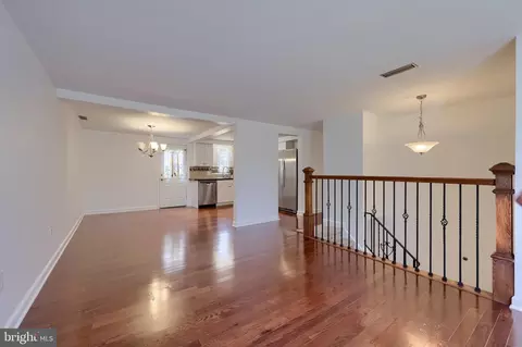 Living - 113 Winter Hill Rd, Lititz, PA 17543 photo 1 of 5