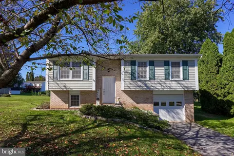 113 Winter Hill Rd, Lititz, PA 17543
