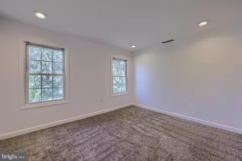 Bedroom - 113 Winter Hill Rd, Lititz, PA 17543 photo 1 of 3