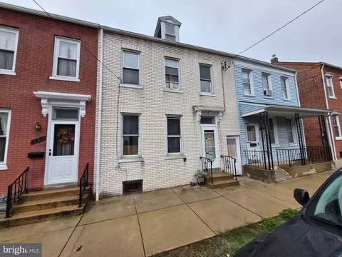553 Walnut St, Columbia, PA 17512