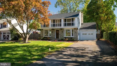 1525 Crescent Ave, Lancaster, PA 17601