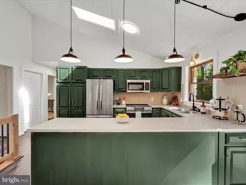 Kitchen - 360 Yummerdall Rd, Lititz, PA 17543 photo 3 of 5