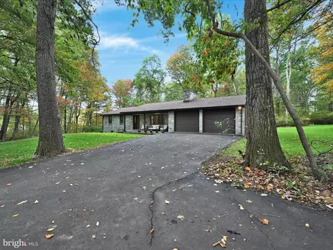 Exterior - 360 Yummerdall Rd, Lititz, PA 17543 photo 6 of 11