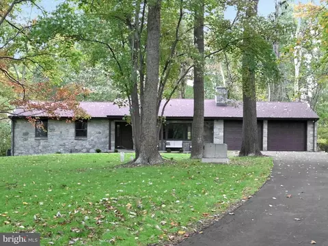Exterior - 360 Yummerdall Rd, Lititz, PA 17543 photo 4 of 11