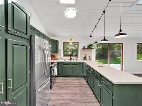Kitchen - 360 Yummerdall Rd, Lititz, PA 17543 photo 1 of 5