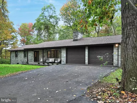 Exterior - 360 Yummerdall Rd, Lititz, PA 17543 photo 5 of 11